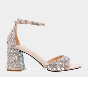Betsey Johnson Bridal Shoes size 8. NEVER WORN